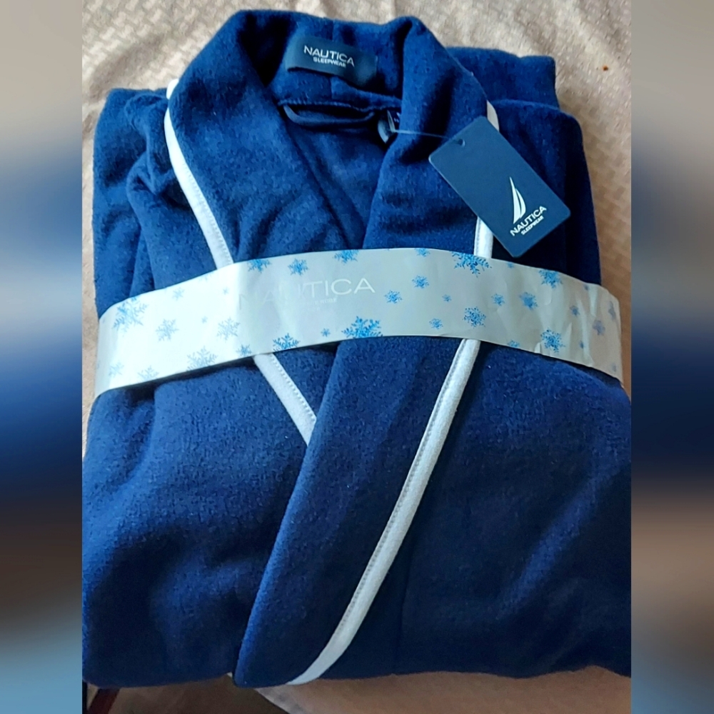 Nautica mens robe